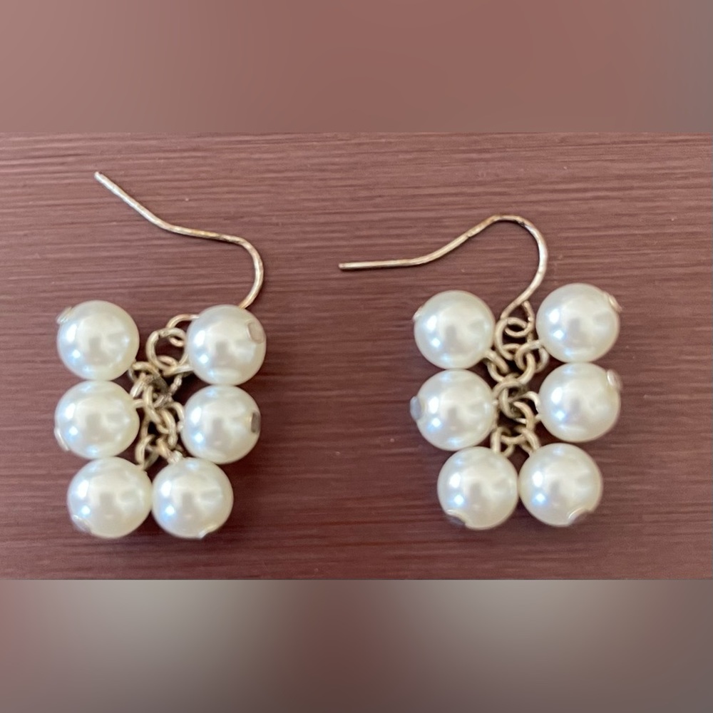 Pearl cluster dangle earrings
